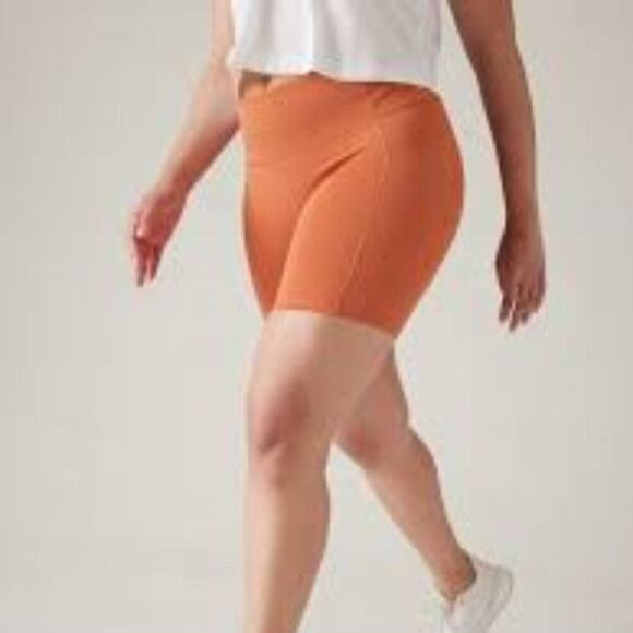 Athleta Ultimate Stash Pocket Shorts Womens Size 2X Orange 4.5" Gym Run Pull On - Picture 9 of 9